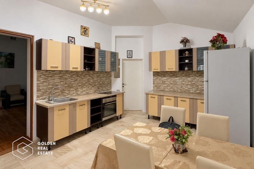 Casă individuală cu 6 camere cu Canalizare în Ultracentral