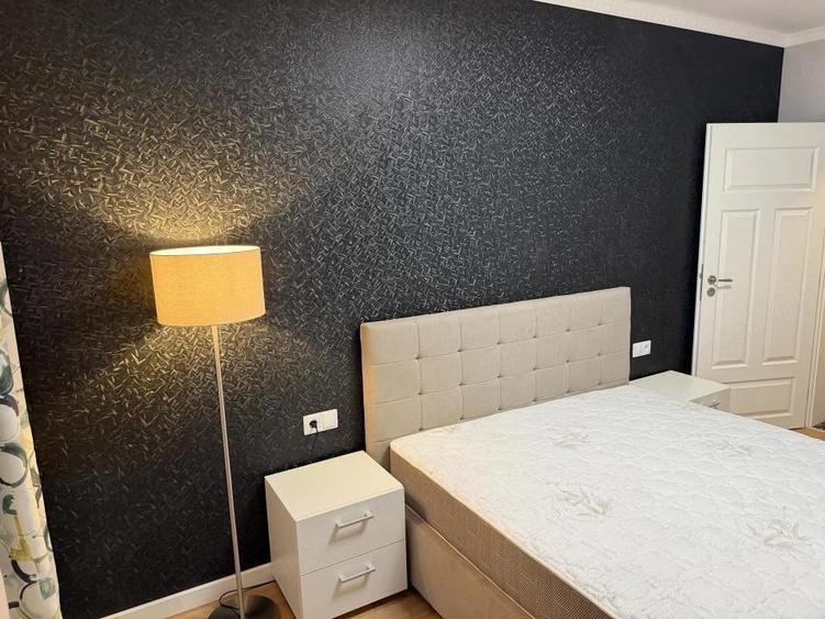 Apartament cu 3 camere semidecomandat în Mihai Viteazul