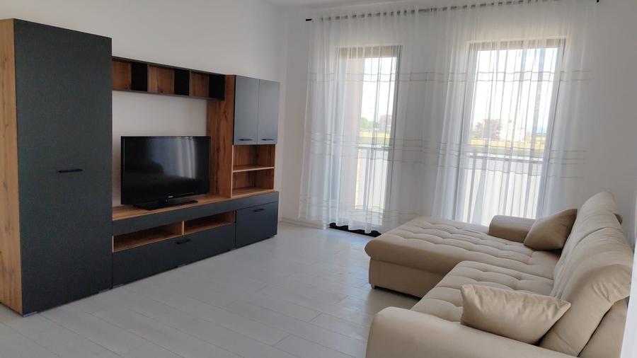 Apartament cu 2 camere decomandat în Cristian
