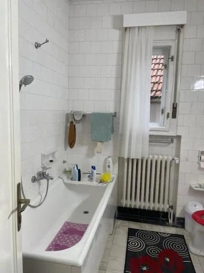 Casă cu Teren 91 Mp în Central