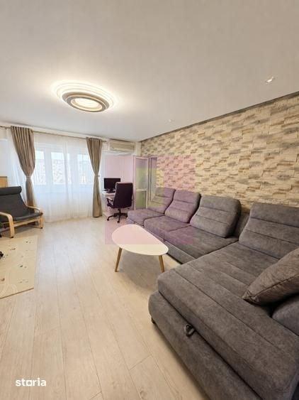 Apartament cu 3 camere în Nerva Traian