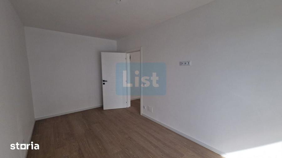 Apartament cu 3 camere în Est