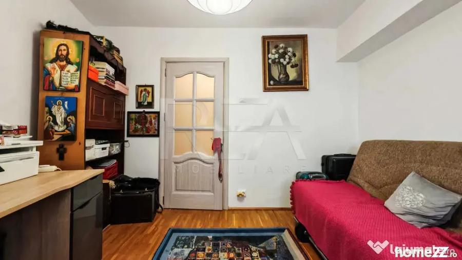 Apartament cu 3 camere decomandat în Baba Novac