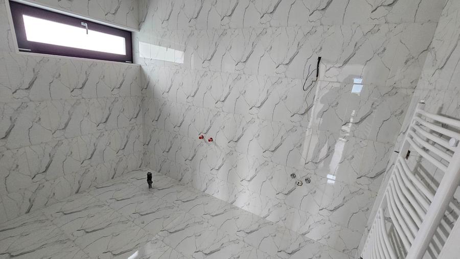 Casă cu 5 camere cu Teren 490 Mp în Păulești