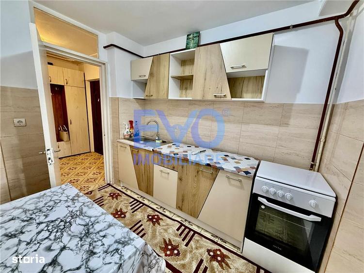 Apartament cu 2 camere decomandat în Nicolina
