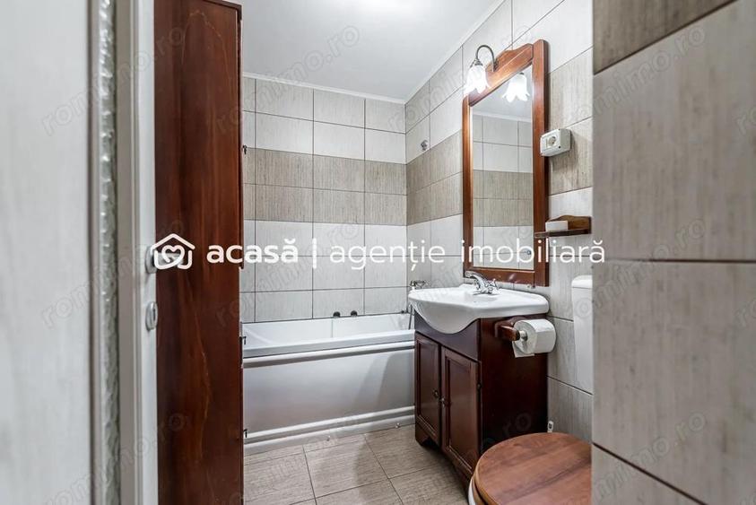 Apartament cu 3 camere decomandat, mobilat în Micălaca