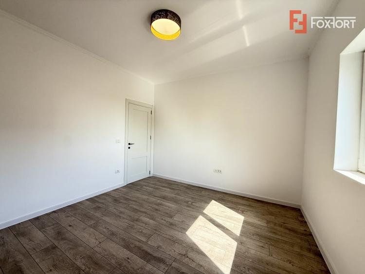 Apartament cu 3 camere semidecomandat în Torontalului