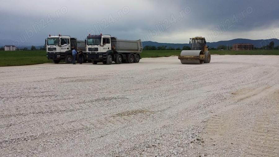 Teren de 2700 mp, în Cristian