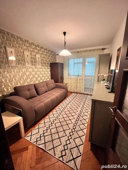 Apartament cu 2 camere decomandat în Micro 20