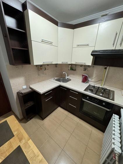 Apartament cu 2 camere semidecomandat în Uverturii
