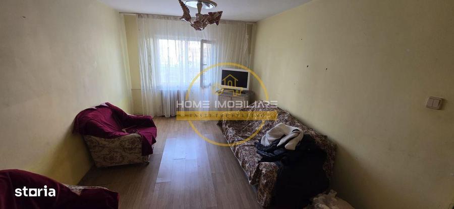 Apartament cu 3 camere decomandat în Dacia