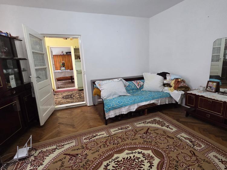 Casă individuală cu 3 camere cu Teren 1689 Mp în Sascut