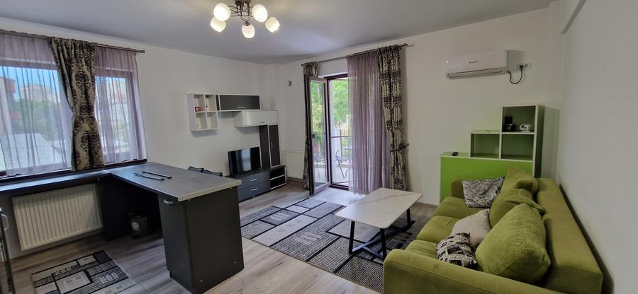 Apartament cu 2 camere semidecomandat în Palat