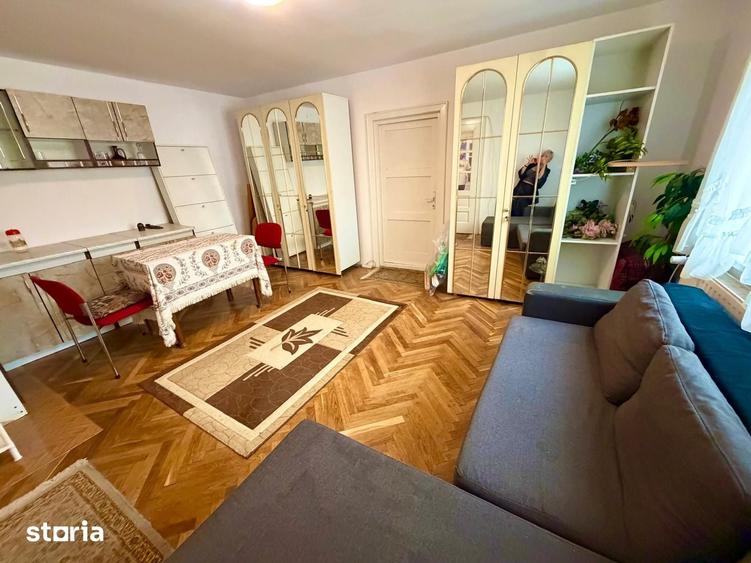 Casă cu 4 camere cu Teren 133 Mp în Lupeni