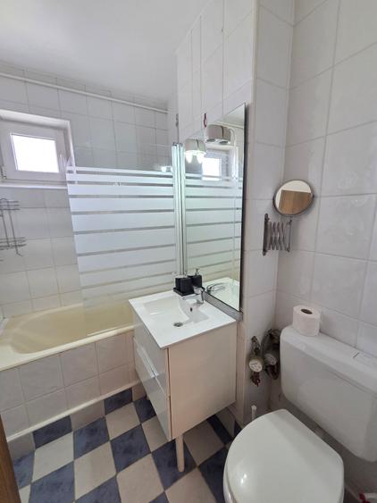 Apartament cu 2 camere semidecomandat în Tineretului