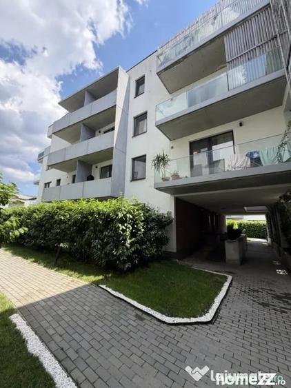 Apartament cu 3 camere decomandat în Parcul Carol