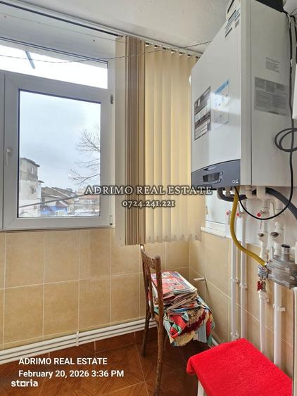 Apartament cu 3 camere semidecomandat în Central