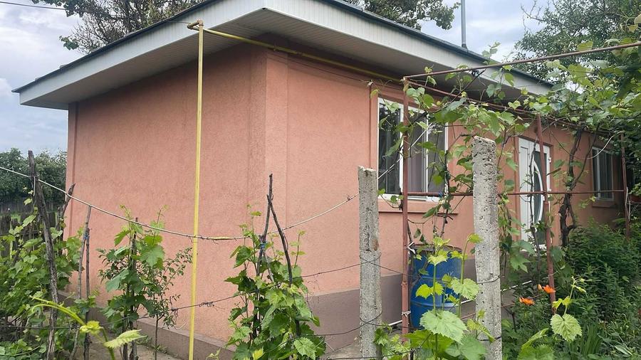 Casă cu 3 camere în Gara Banca