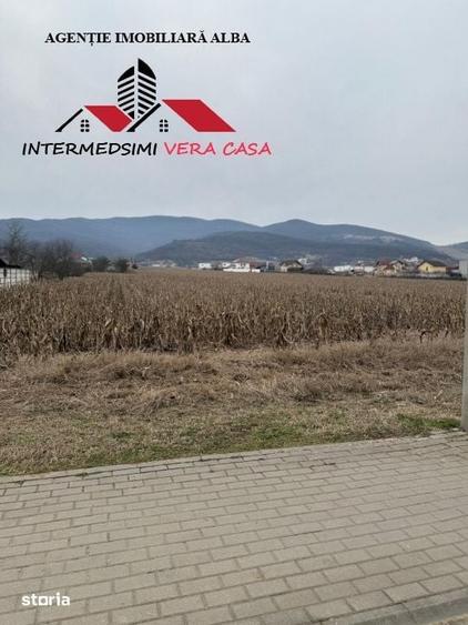Teren de 4088 mp, în Micești