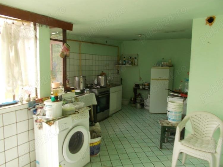 Casă cu 4 camere în Ghirodei