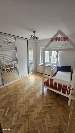Apartament cu 3 camere decomandat, mobilat în Obor