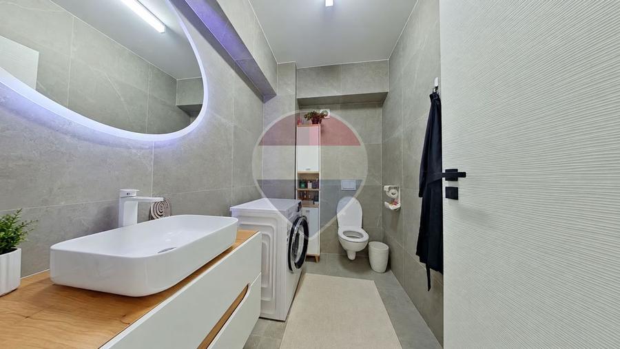 Apartament cu 3 camere semidecomandat, mobilat în Zorilor