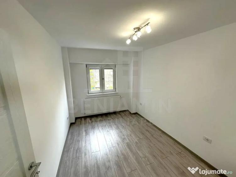 Apartament cu 4 camere decomandat în Ultracentral