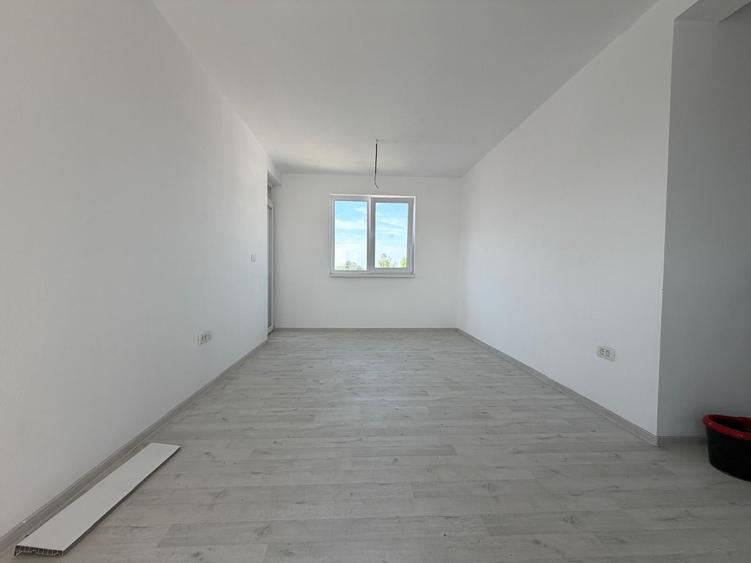 Apartament cu 2 camere decomandat în Chișoda