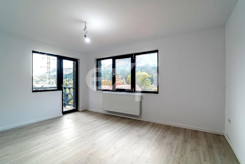 Apartament cu 3 camere decomandat în Zamora