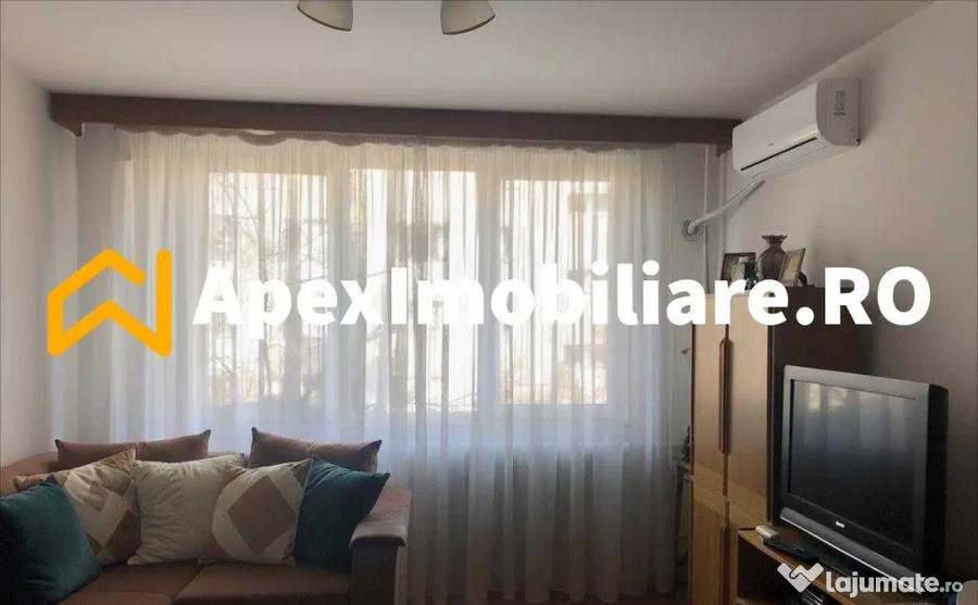 Apartament cu 3 camere decomandat în Drumul Taberei