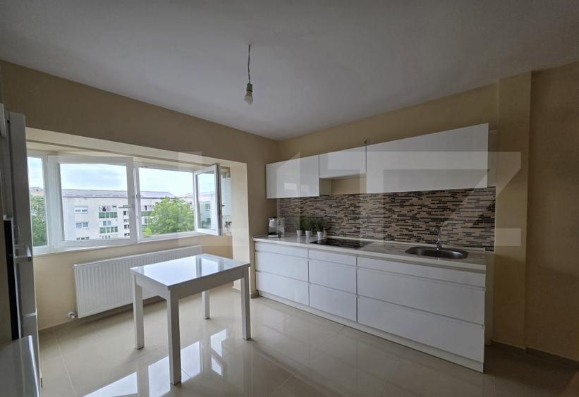 Apartament cu 2 camere decomandat, mobilat în Micro 17