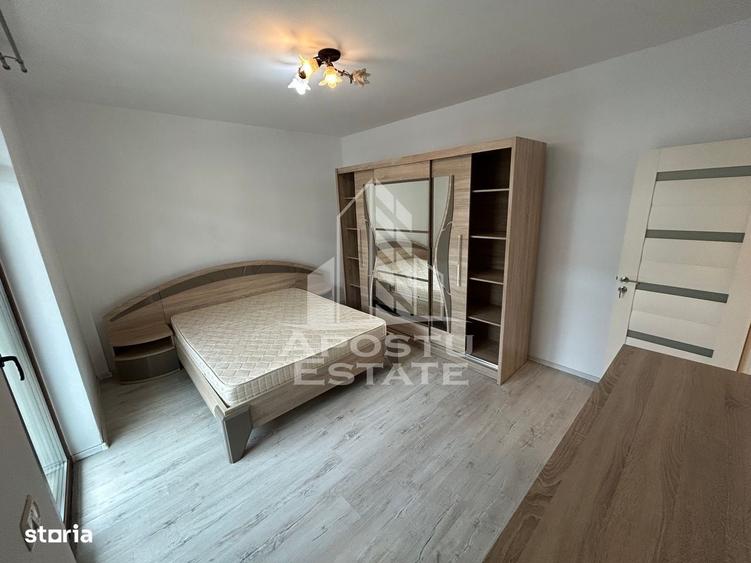 Apartament cu 3 camere semidecomandat în Central
