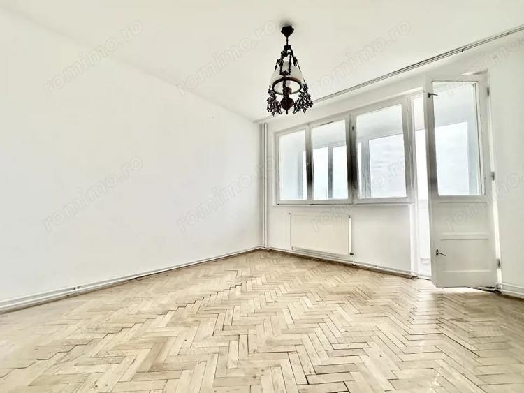 Apartament cu 2 camere decomandat în Dâmbovița