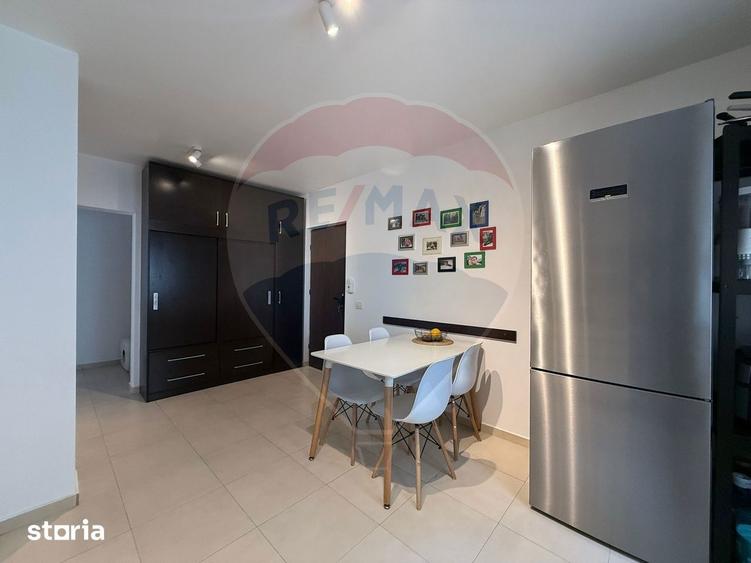 Apartament cu 3 camere, mobilat în Vitan