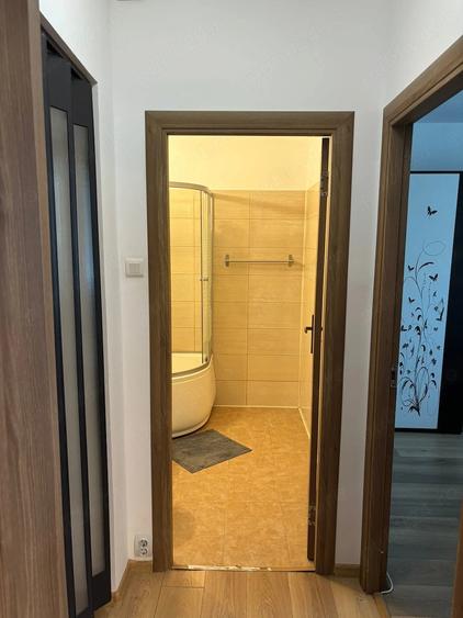 Apartament cu 2 camere semidecomandat în 1 Mai