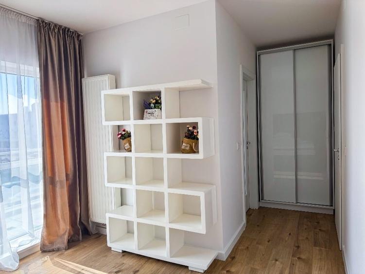 Apartament cu 3 camere decomandat în Aviației