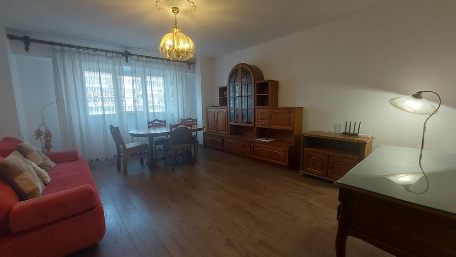 Apartament cu 2 camere decomandat în Mihai Bravu