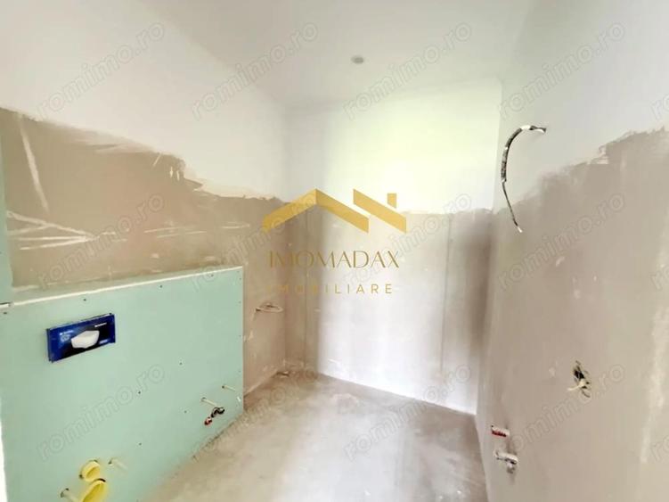 Apartament cu 3 camere decomandat în Moșnița Veche