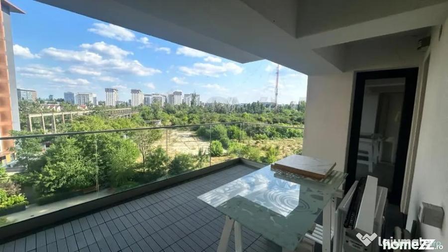 Apartament cu 3 camere semidecomandat în Domenii