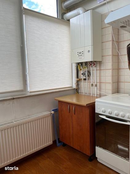 Apartament cu 2 camere decomandat în Calea București
