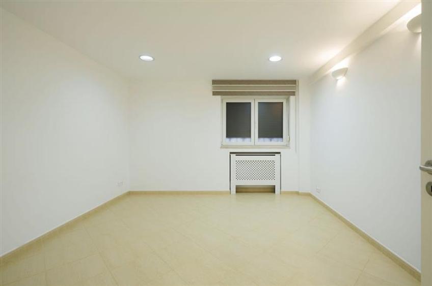 Apartament 3 camere - perfect pentru birou - 6