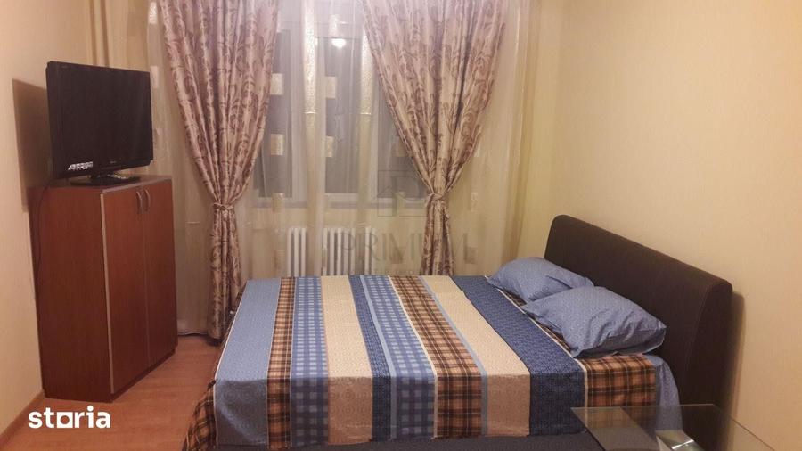 Garsonieră decomandată în Est