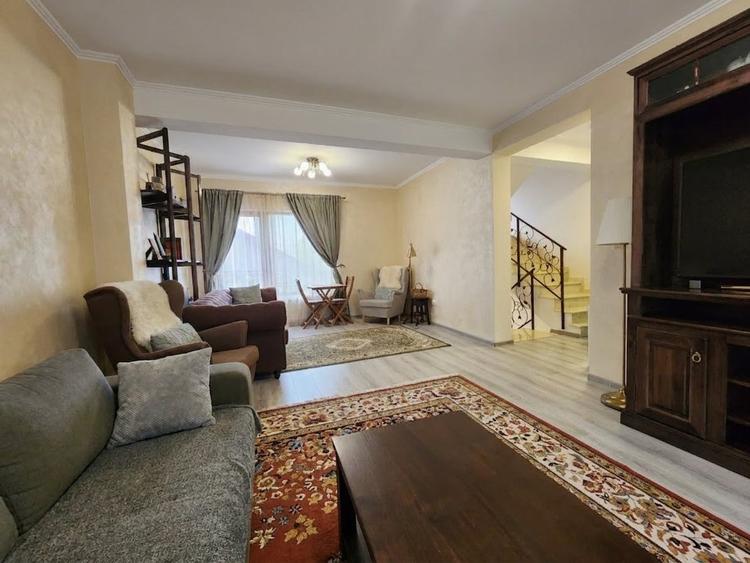 Duplex cu 3 camere cu Teren 225 Mp în Valea Adâncă