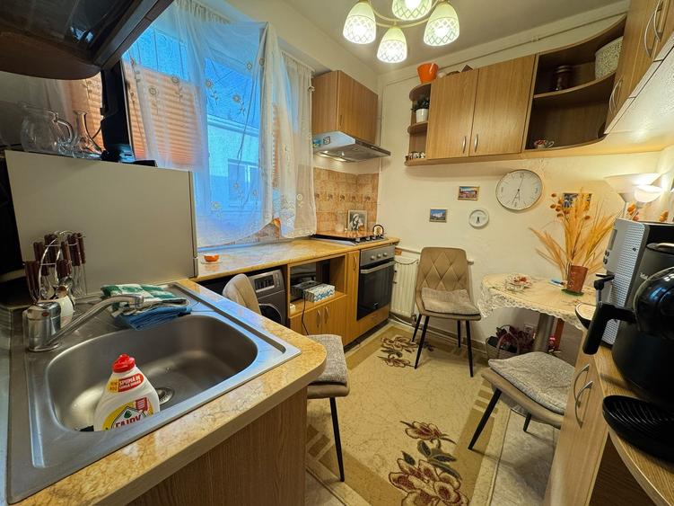 Apartament cu 2 camere decomandat în Drumul Taberei