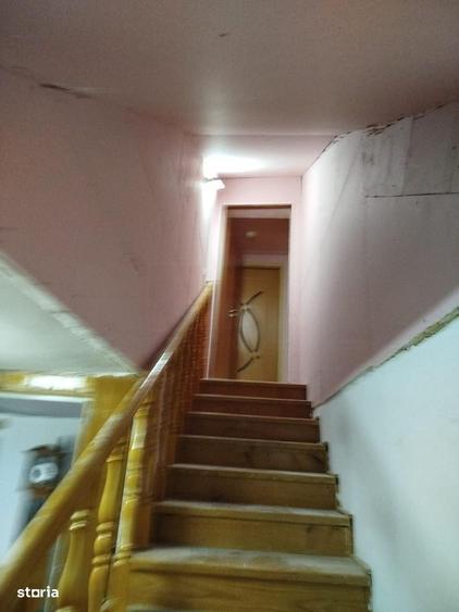 Casă cu 4 camere cu Teren 4200 Mp în Central