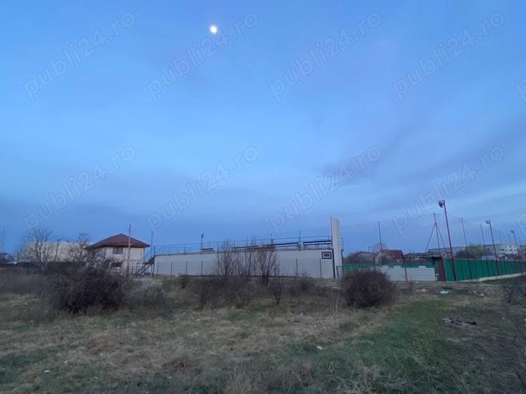 Teren de 2200 mp, în Central