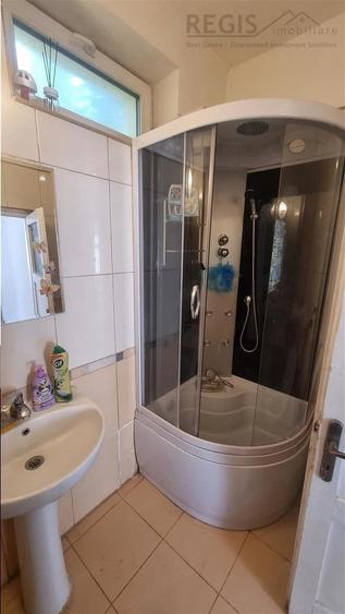 Casă cu 4 camere cu Teren 300 Mp în Bartolomeu