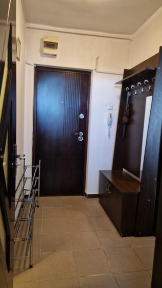 Apartament cu 2 camere semidecomandat, mobilat în Bucureștii Noi