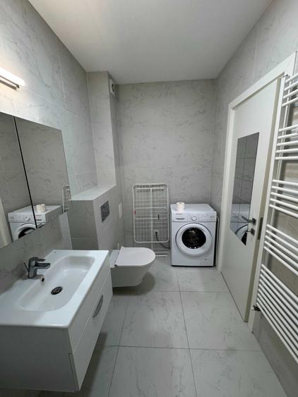 Garsonieră decomandată în Central