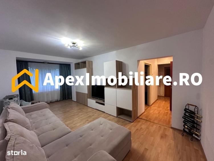 Apartament cu 3 camere decomandat în Giurgiului